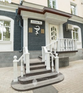 Входная группа в аптеку по ул.К.Маркса, 67 в г.Уфа