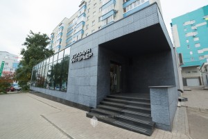 Входная группа в салон мебели по ул.З.Валиди, 60 в г.Уфа